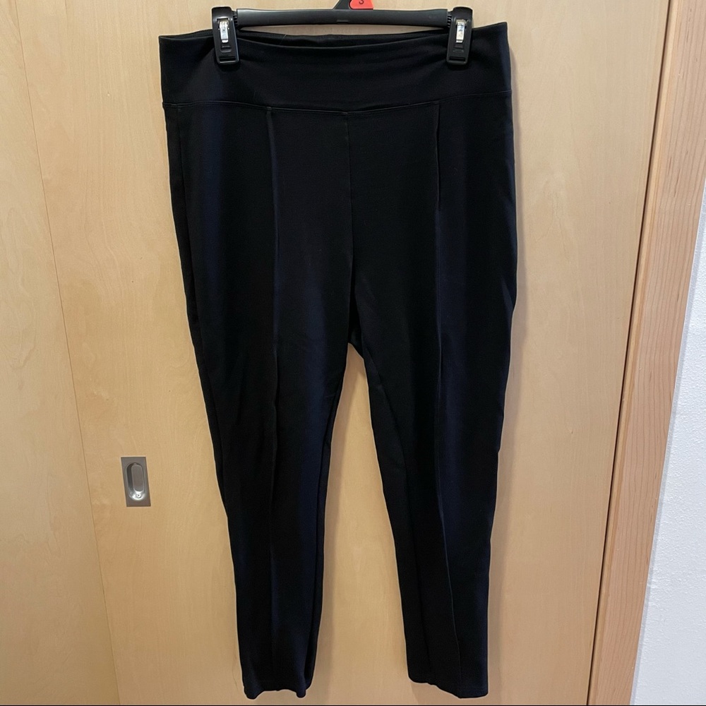 Kendall and Kylie black dress pants